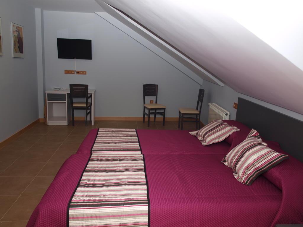 Hostal La Ribera Del Jucar 쿠엥카 객실 사진